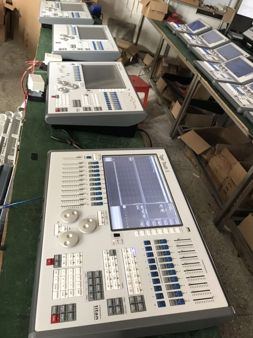 研发新品二代触摸老虎控台 酒吧老虎控台的创新与计算机软硬件开发